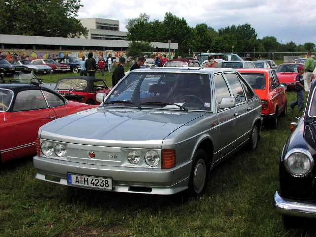 Tatra 613-3 V6