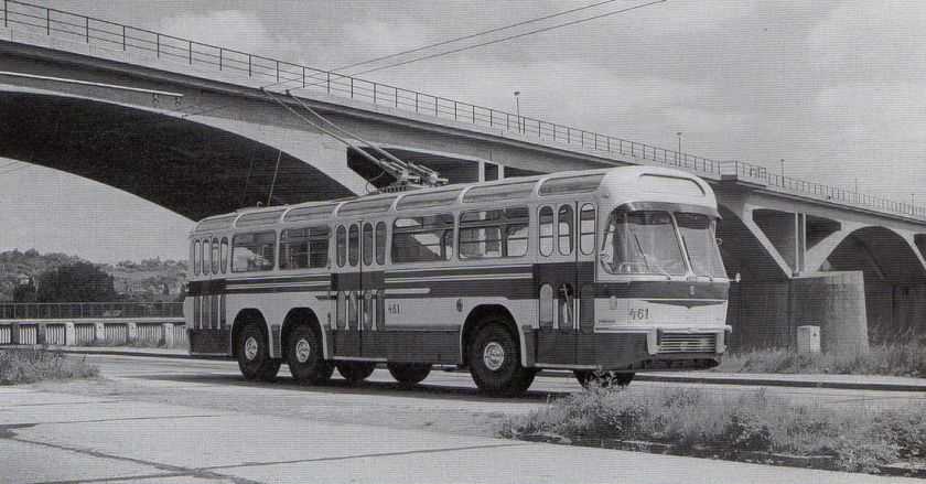 Tatra t401