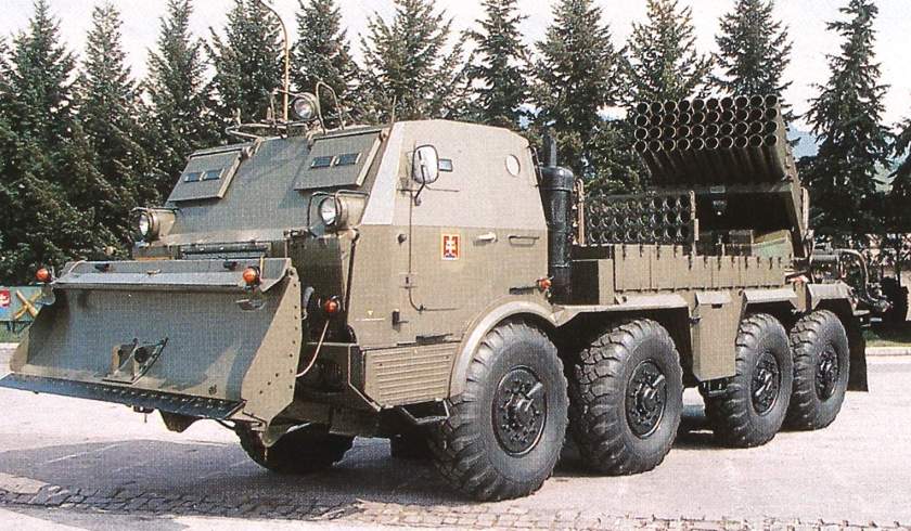 Tatra T813 reprodukcia z ročenky Armády SR, 122.4 mm raketomet vz.70