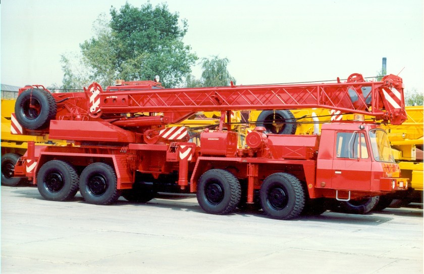 Tatra T815 8x8 crane with low cab Autojerab-AD30-8X8