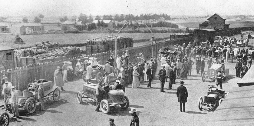 1904-circuit-des-ardennes-weigh-in-at-bastogne-with-henry-farman