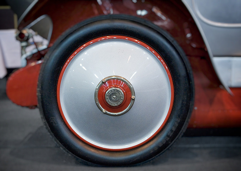 1926-farman-wheelcover