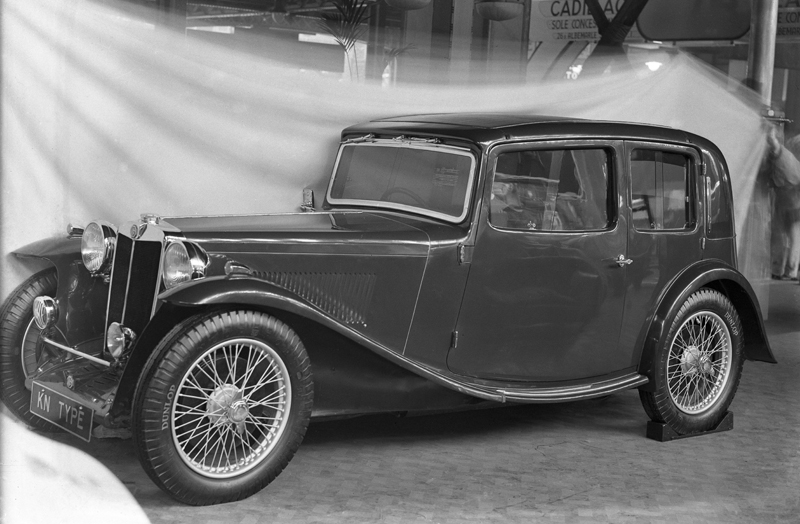1934-mg-kn-magnette-pillar-less-saloon-was-a-six-cylinder-fast-touring-car