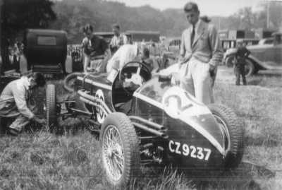 1935-mg-r-type-bobby-baird-donington-park-circa-1935-tail-1760-p