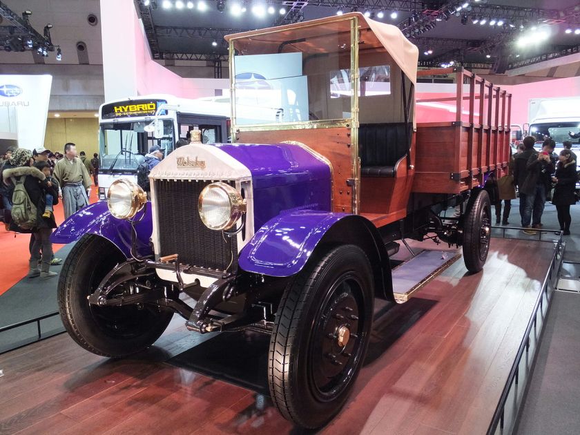 1924-wolseley-cp-1-5-ton-truck-front-view