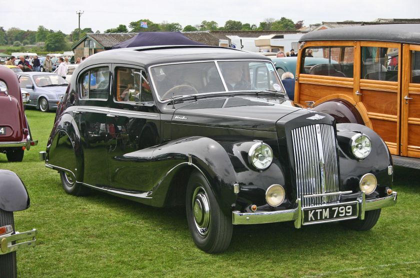 1946-austin-a135-princess-mkii-ds3-front