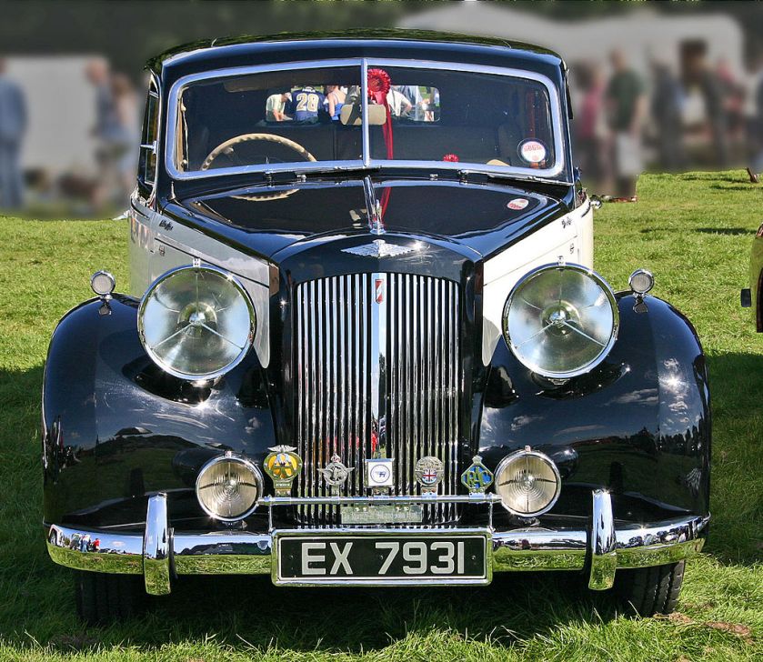 1947-austin-a125-sheerline-ds1-head