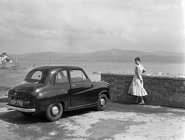 1956-austin-a30-in-barmouth