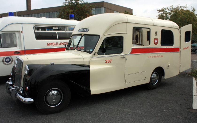 1957-ambulance-austin-princess