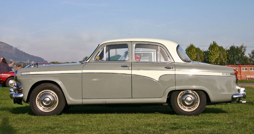 1957-austin-a105-six-side