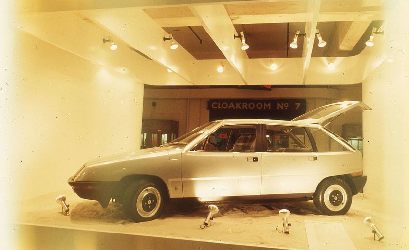 1973-austin-maxi-based-aquila-show-car
