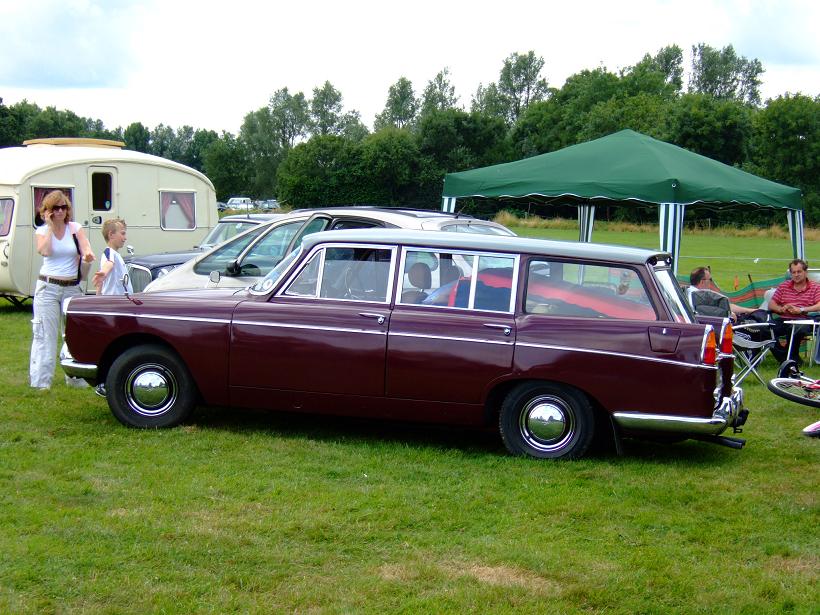 austin-a110-originally-a-saloon-car-which-now-has-a-countryman-style-rear-end-photographed-by-tony-cooney-at-the-peterborough-show-in-2008-this-variation-was-never-produced-by