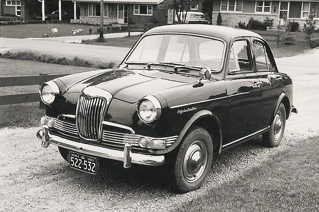 riley-one-point-five-saloon-02