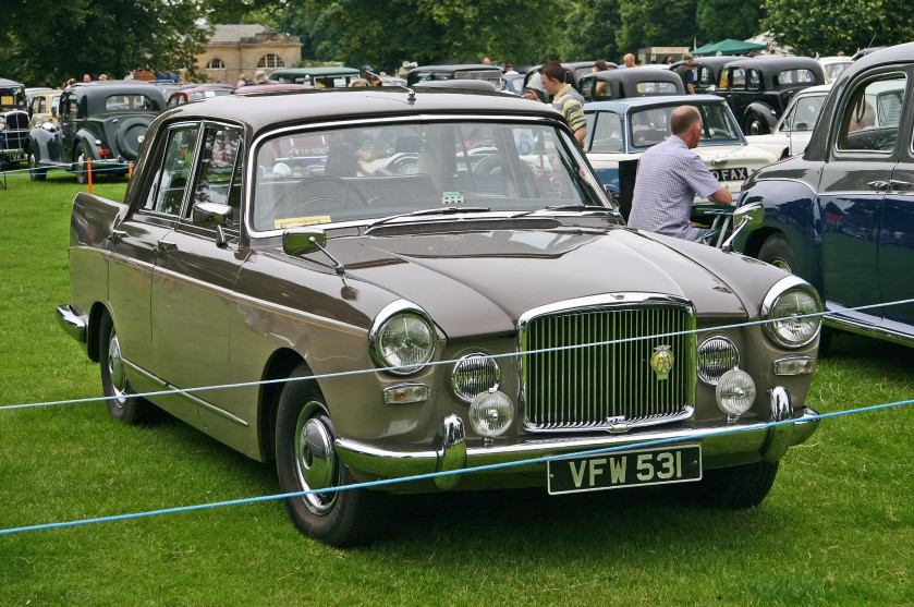 Vanden-Plas Princess 3-litre MkII.  Launched in October 1959 as the Austin Princess 3-litre, it was rebranded "Vanden-Plas" in May 1960.  Underneath the skin lay Austin A99/Wolseley 6/99 mechanics put together at the Vanden-Plas Kingsbury Works.