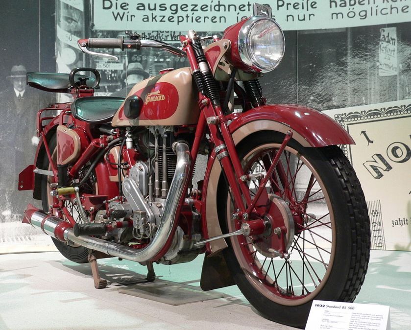 1932-motorbike-standard-bs-500-497-cm%c2%b3-onezylinder-viertakt-motor-12-hp-4-500-u-min-90-km-h