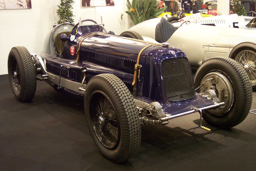 1928-maserati-8c-blue-vr-ems