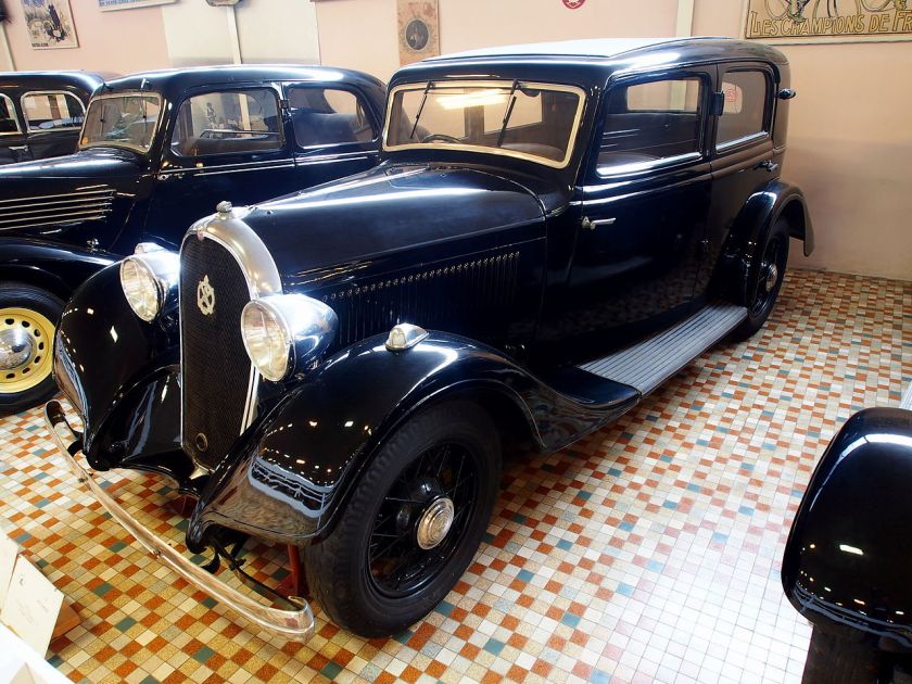 1934 Hotchkiss 411 at the Musée Automobile de Vendée pic-3