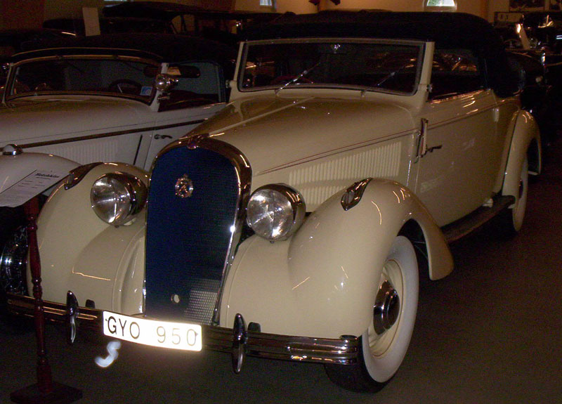 1937 Hotchkiss 686 PN Cabriolet 2