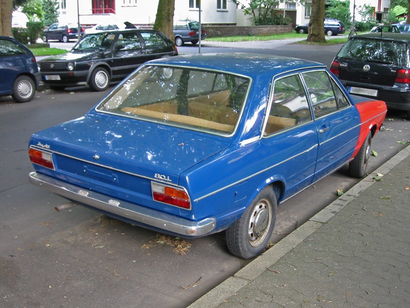 Audi 80 (B1) pre-facelift (rear)