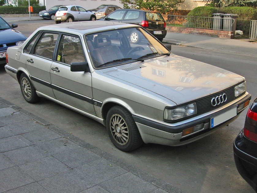 Audi 90 (1984-1986)