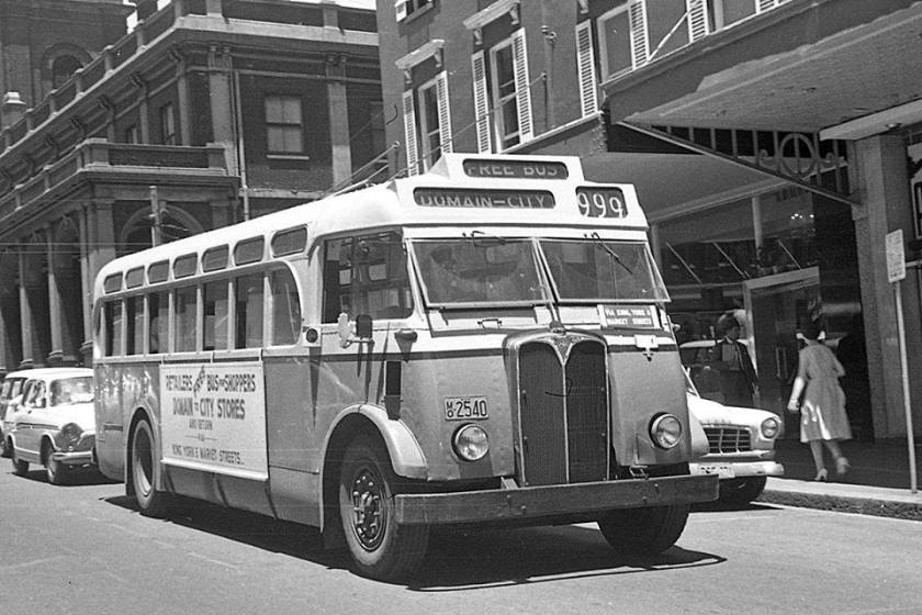 1952 AEC Regal bus free bus to Domain-City 999