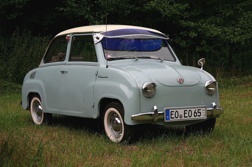 1958 Goggomobil T250 with wind-up windows