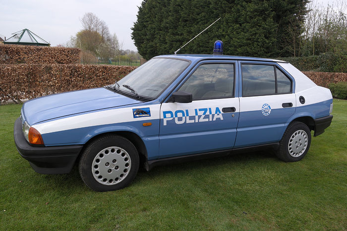 1987 Alfa Romeo 33 Polizia Squadra Volante
