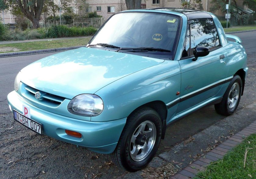 1996-1997 Suzuki X-90 coupé or Vitara