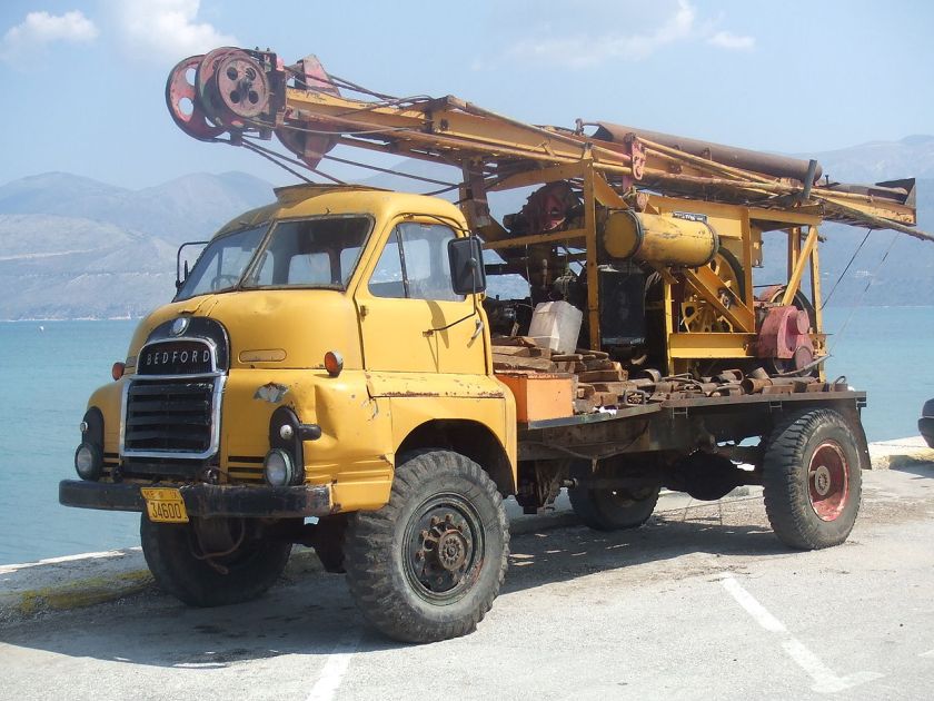 Bedford RL Truck, 4 Wheel Drive, with a Ruxton-Bucyrus hole, or well, Drilling Rig