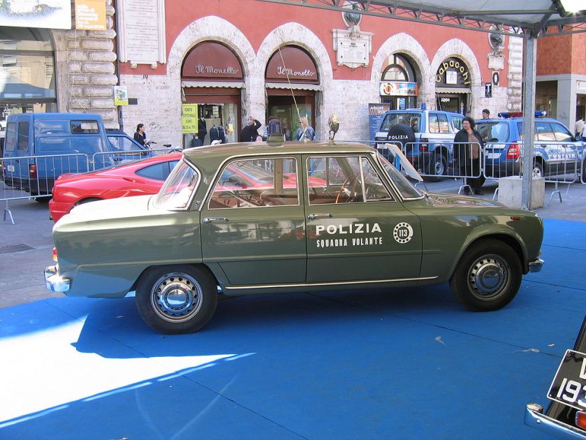 Italian police alfa giulia 2